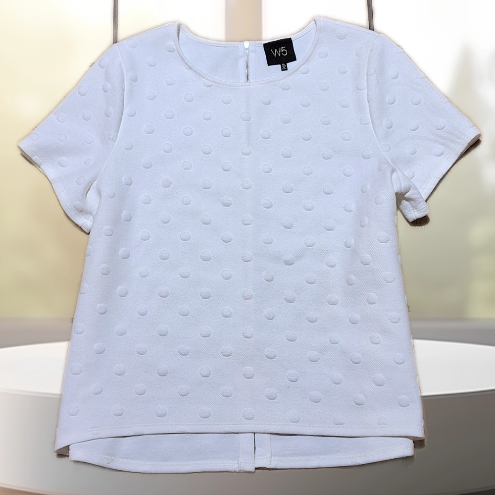 'W5' hi-lo shirt soft white knit feel raised polka dots, XL